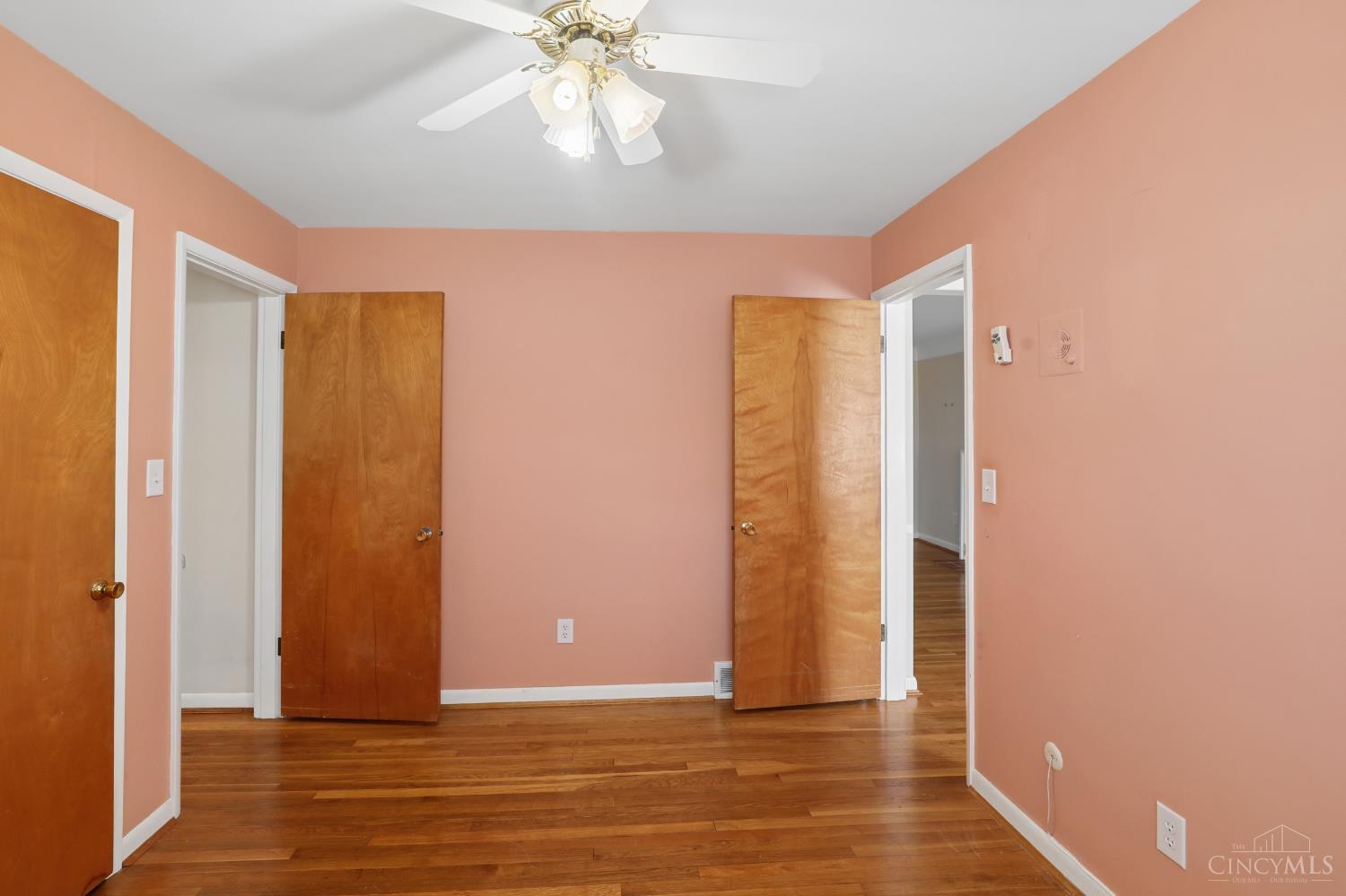 4673 Happiness Way