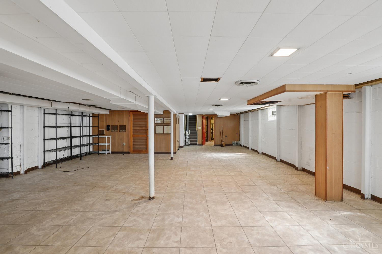 4673 Happiness Way