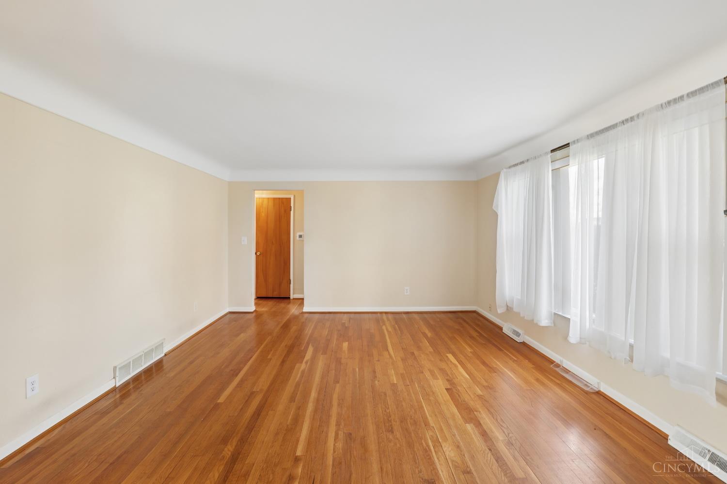 4673 Happiness Way