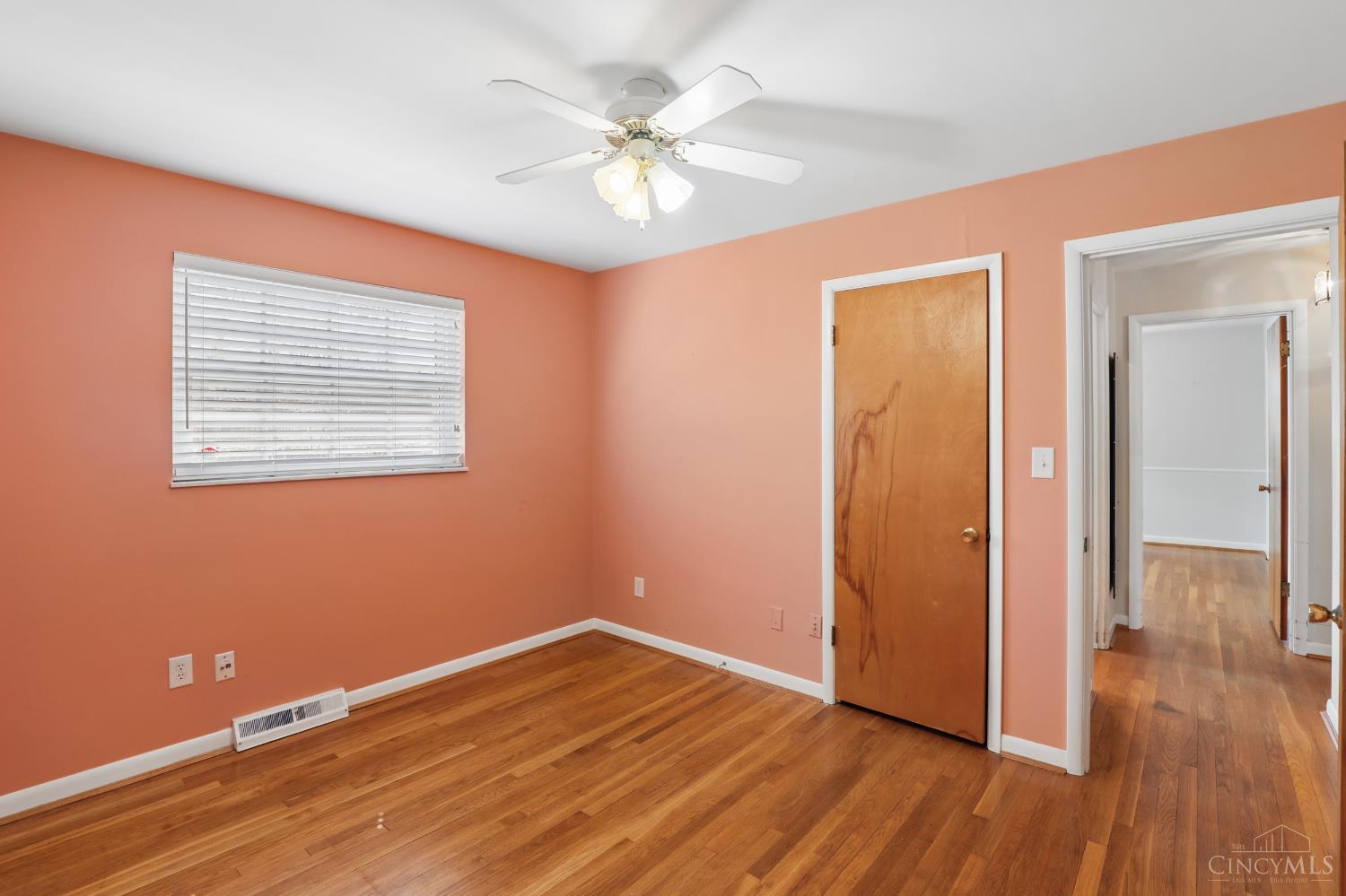 4673 Happiness Way