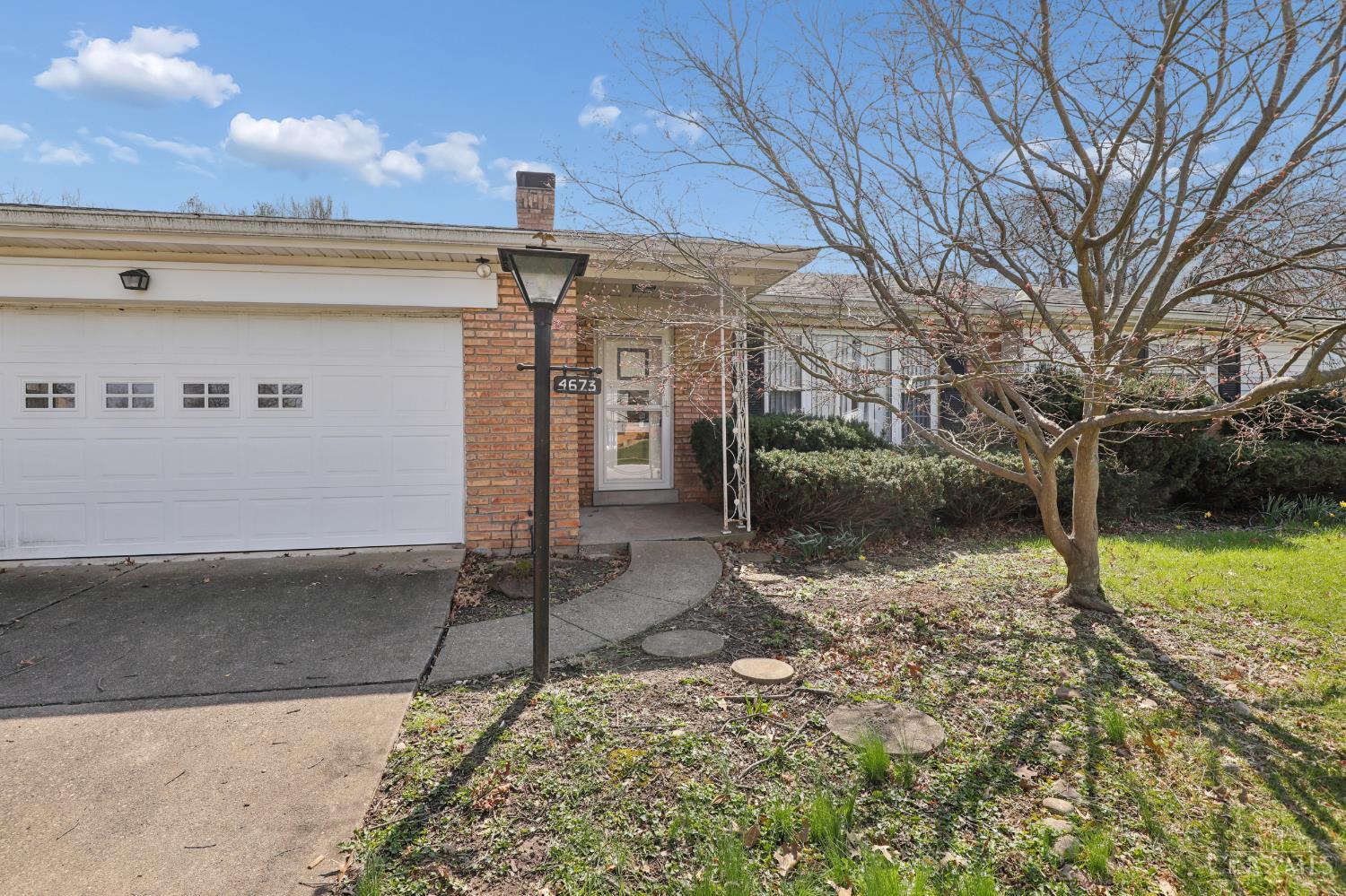 4673 Happiness Way
