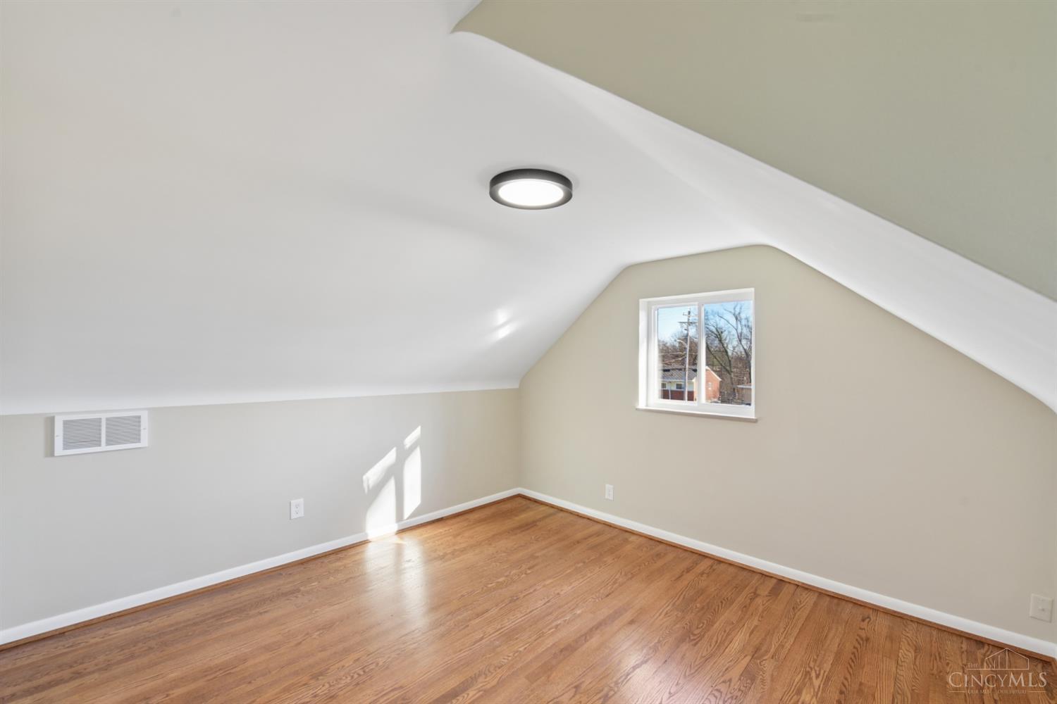 3307 Glenmont Lane