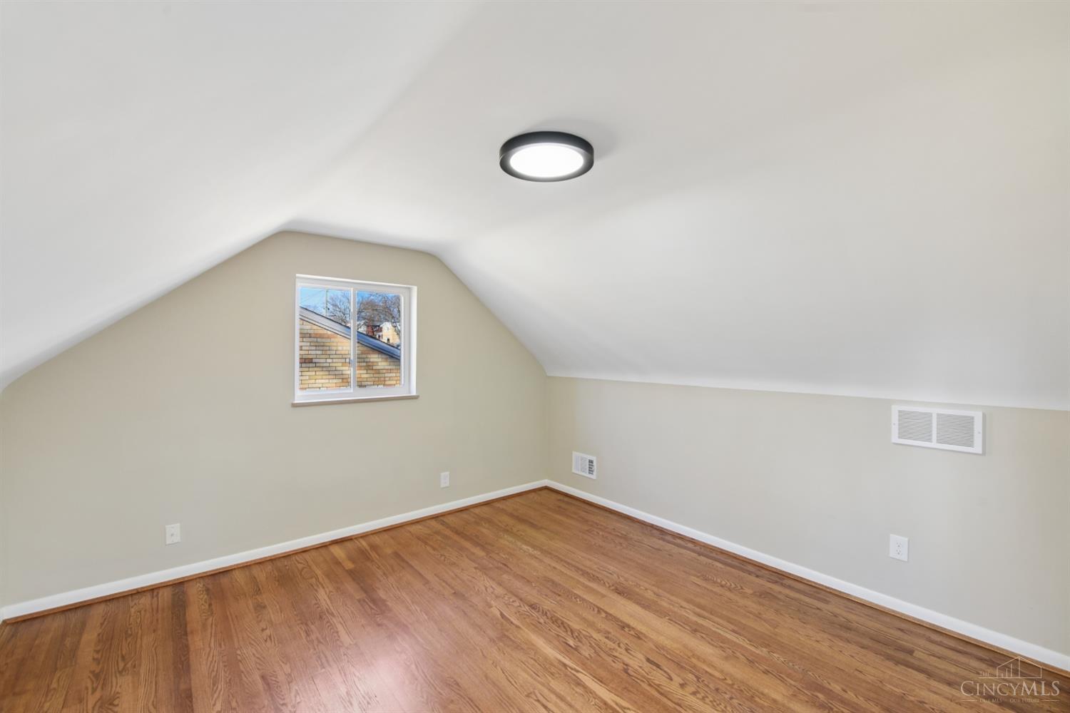 3307 Glenmont Lane