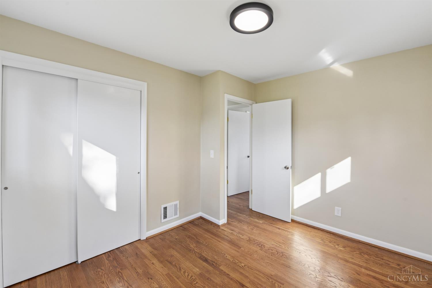 3307 Glenmont Lane