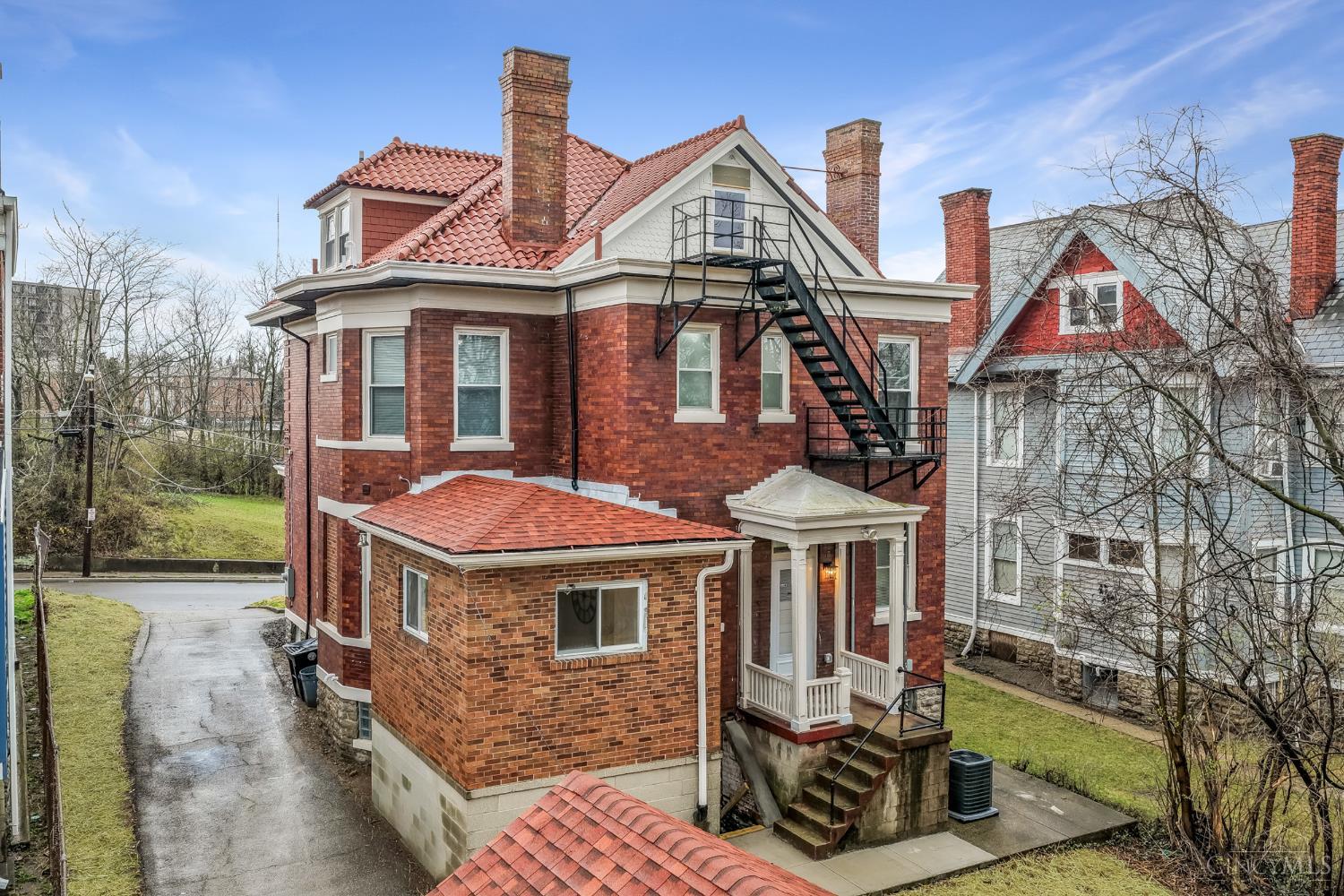 860 Buena Vista Place