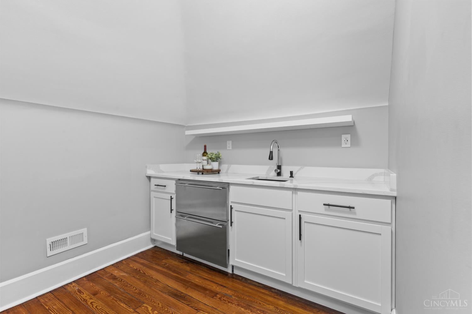 860 Buena Vista Place