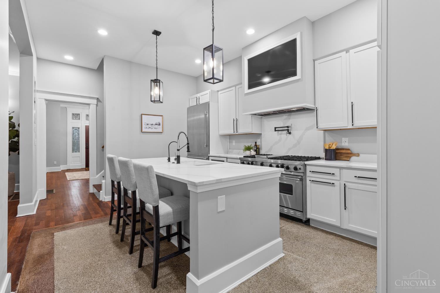 860 Buena Vista Place