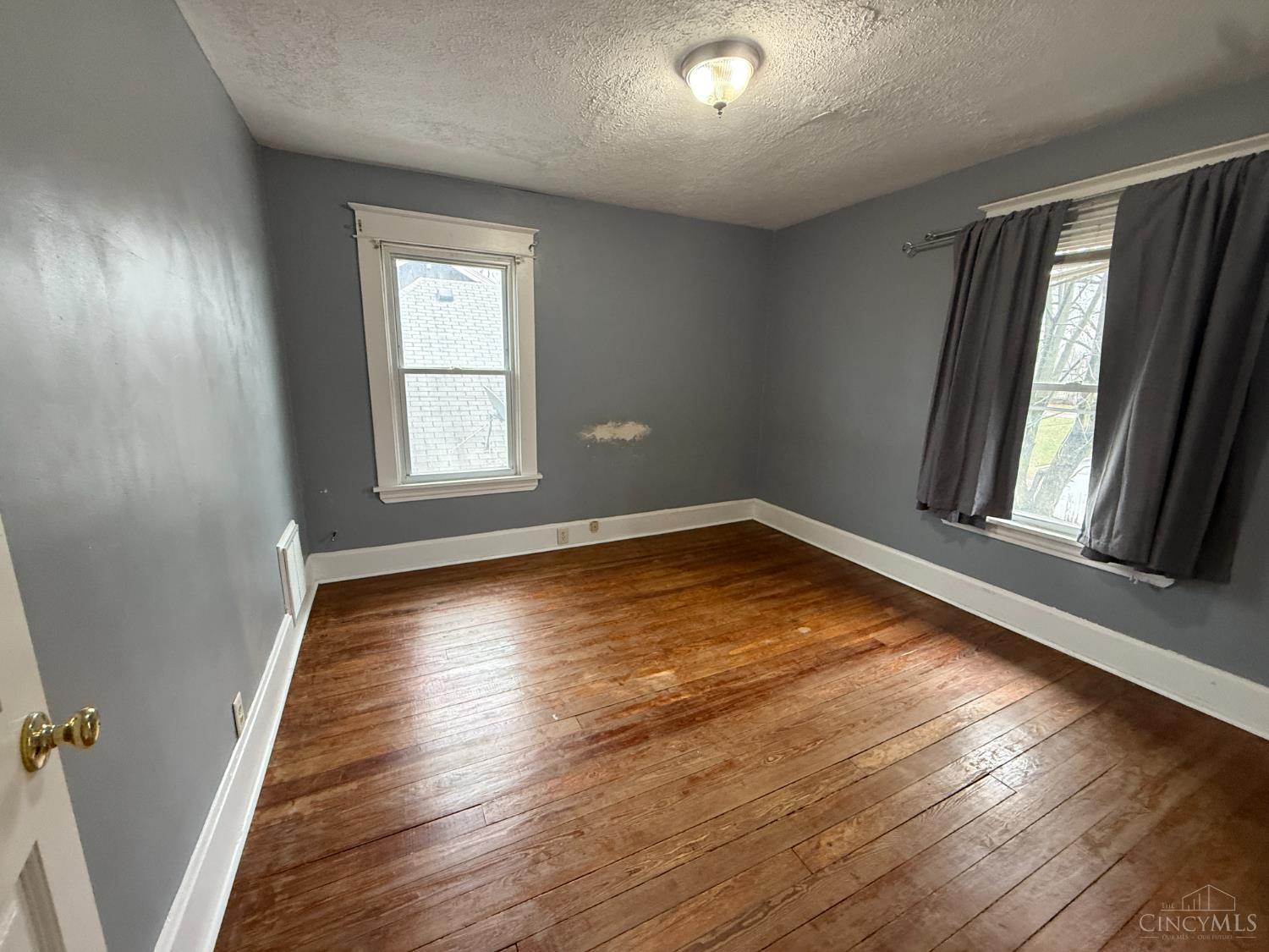 2312 S Sutphin Street