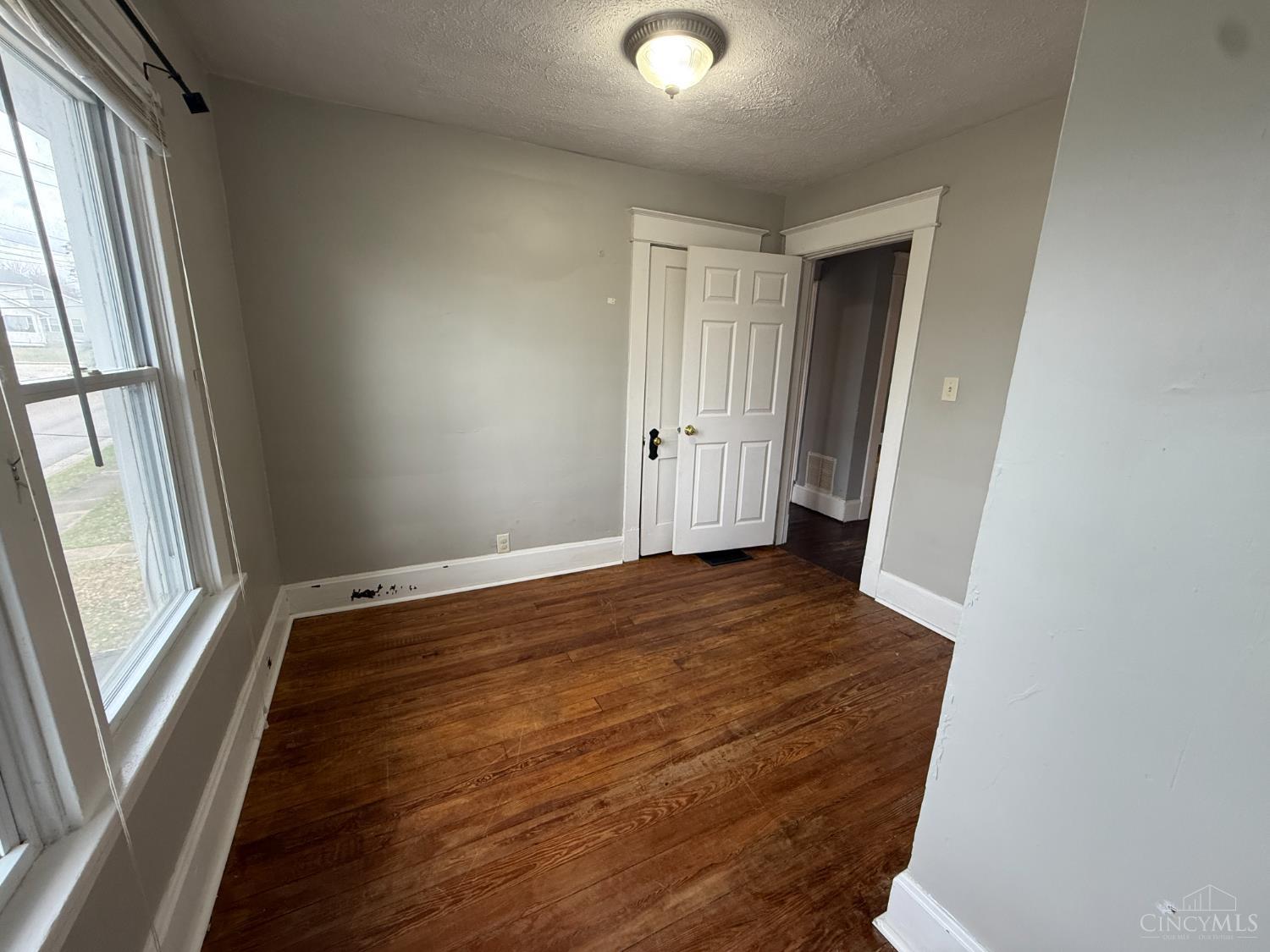 2312 S Sutphin Street