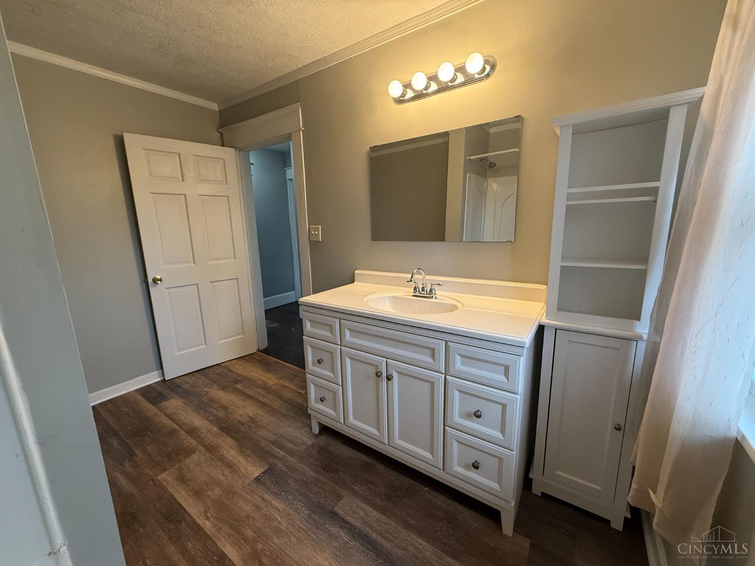 2312 S Sutphin Street