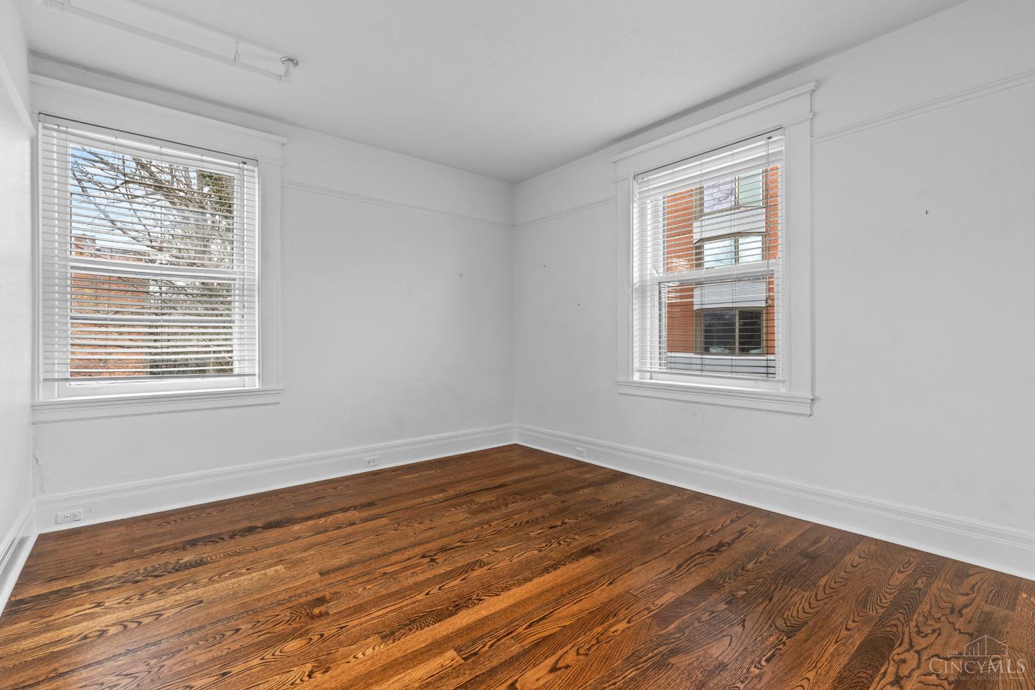 2100 St James Avenue