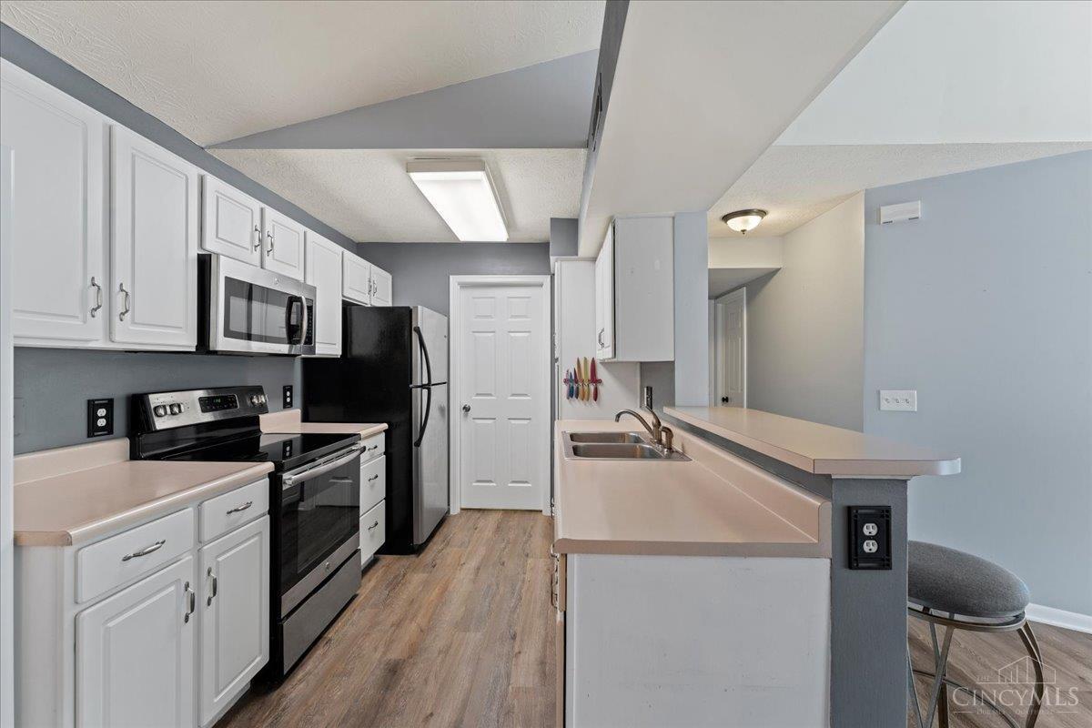 4220 Endeavor Drive 302