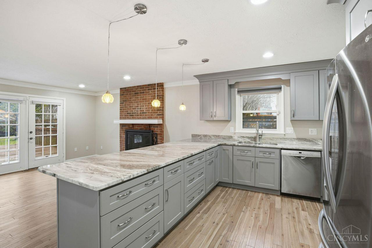 7926 Dunview Court