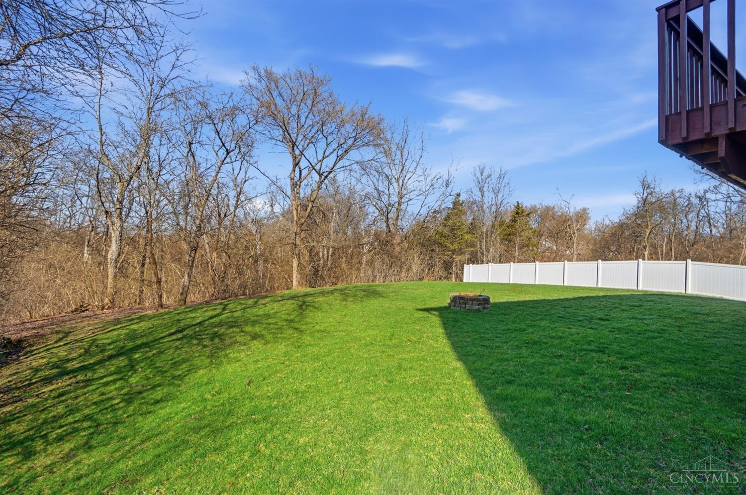 7527 Providence Woods Court