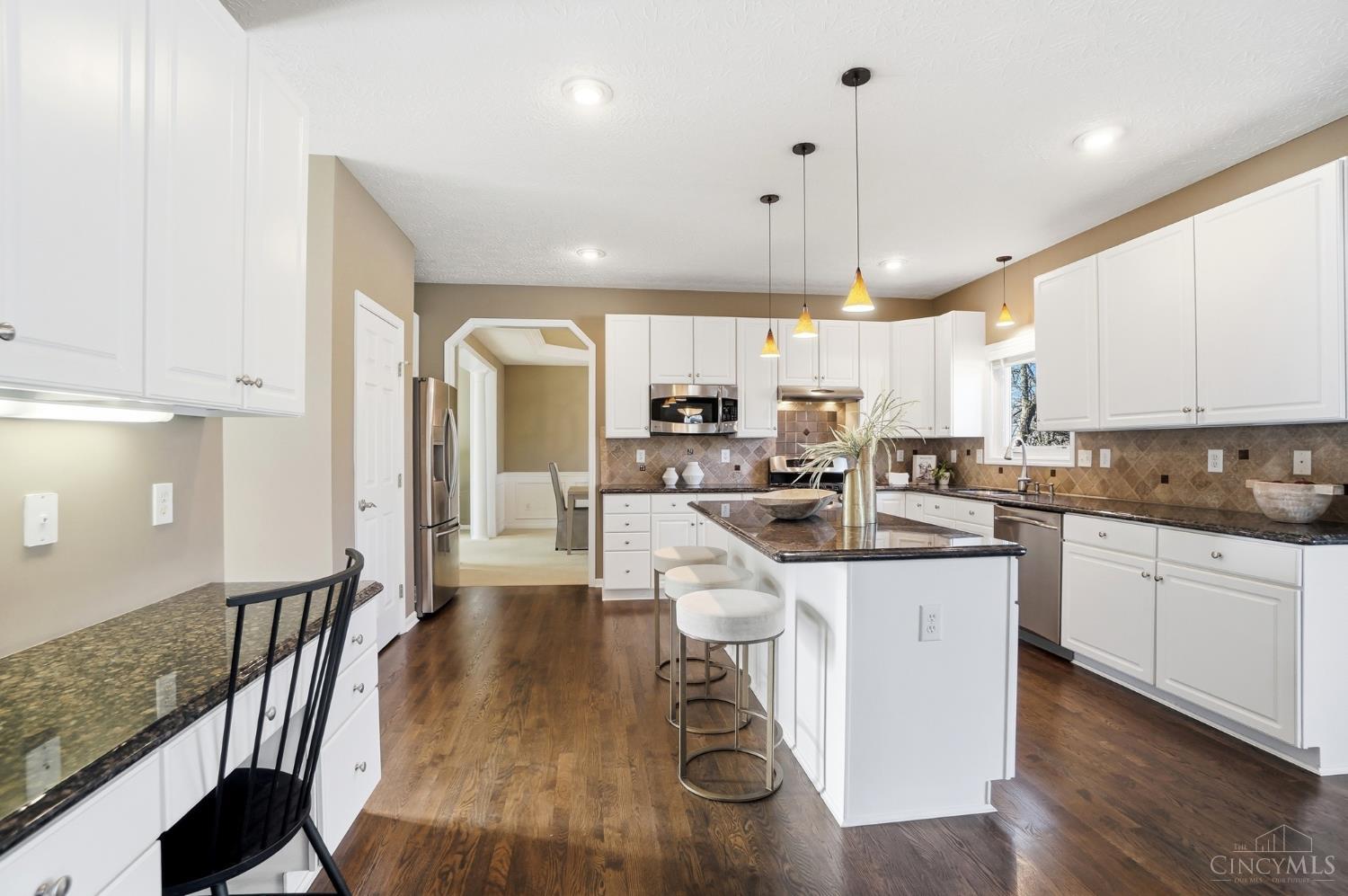 7527 Providence Woods Court