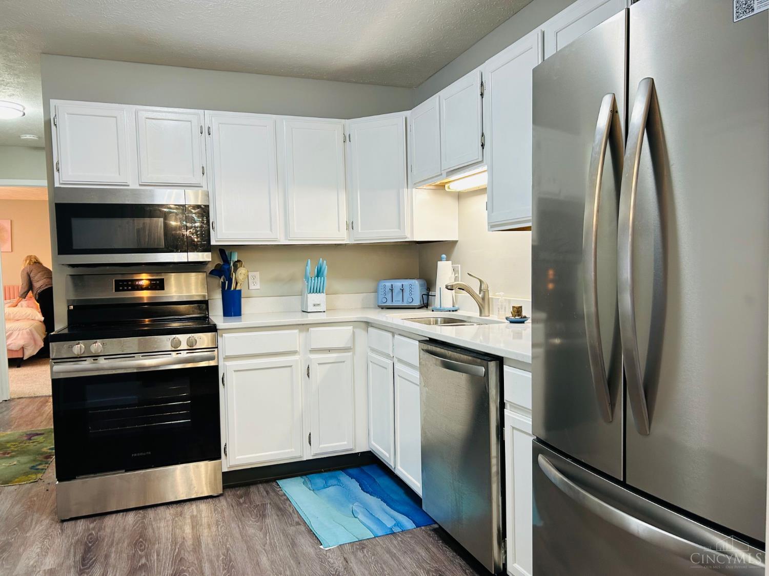 5944 Harrison Avenue 49