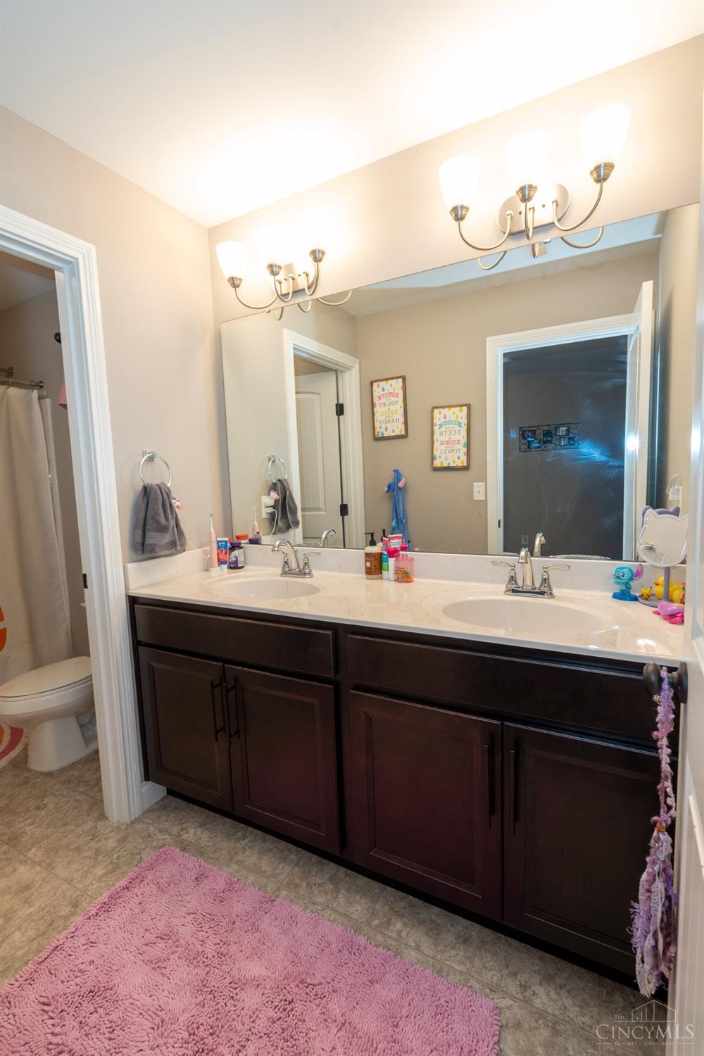 6104 Southern Hills Drive