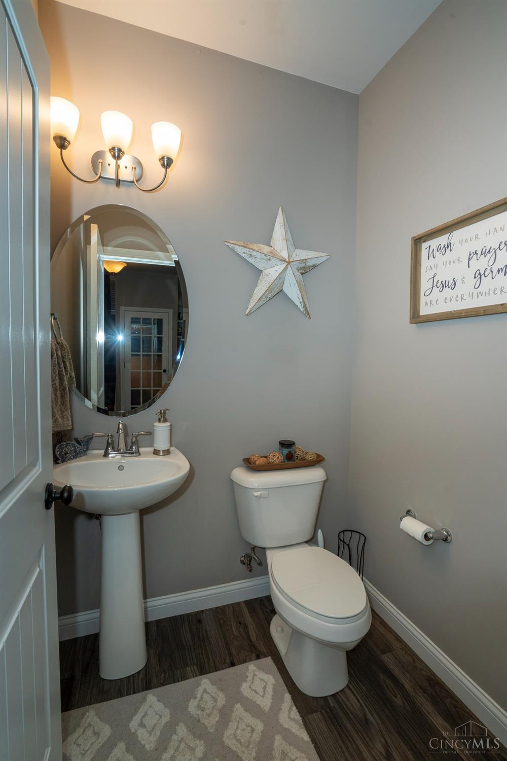 6104 Southern Hills Drive