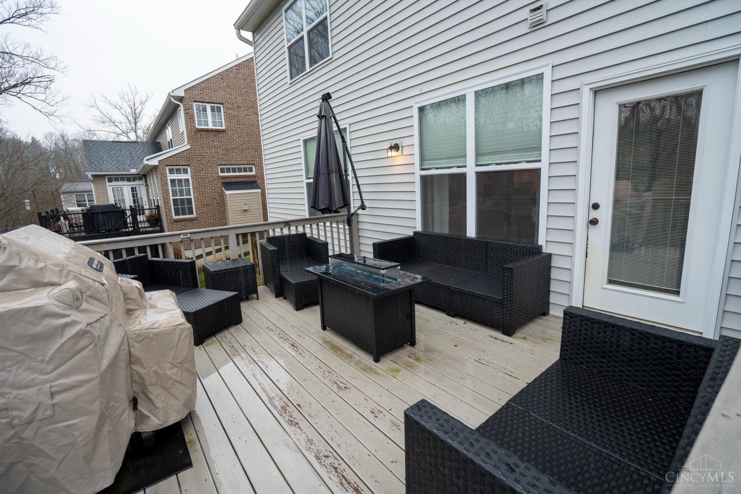 6104 Southern Hills Drive