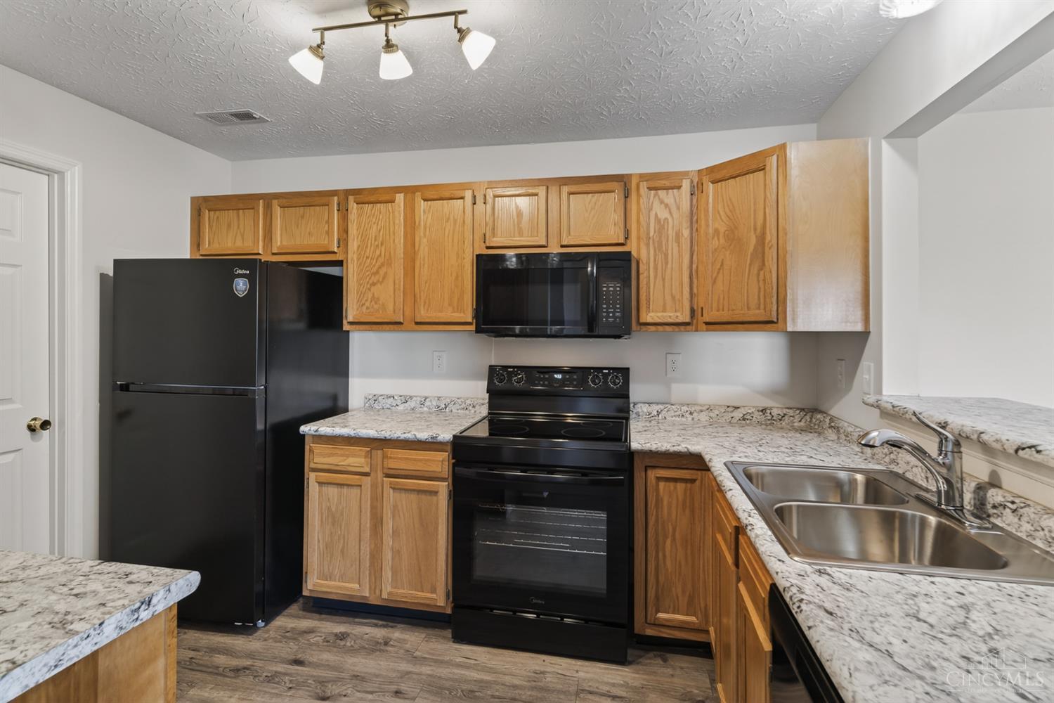 7920 Jessies Way 303
