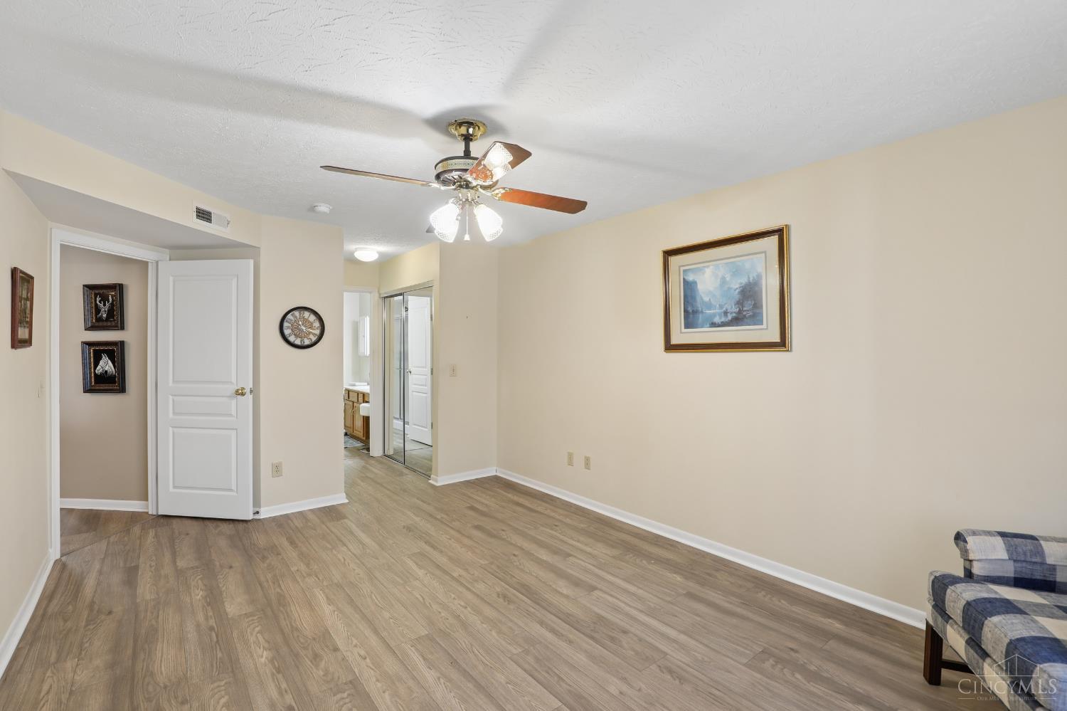 1200 Cobblestone Court 103