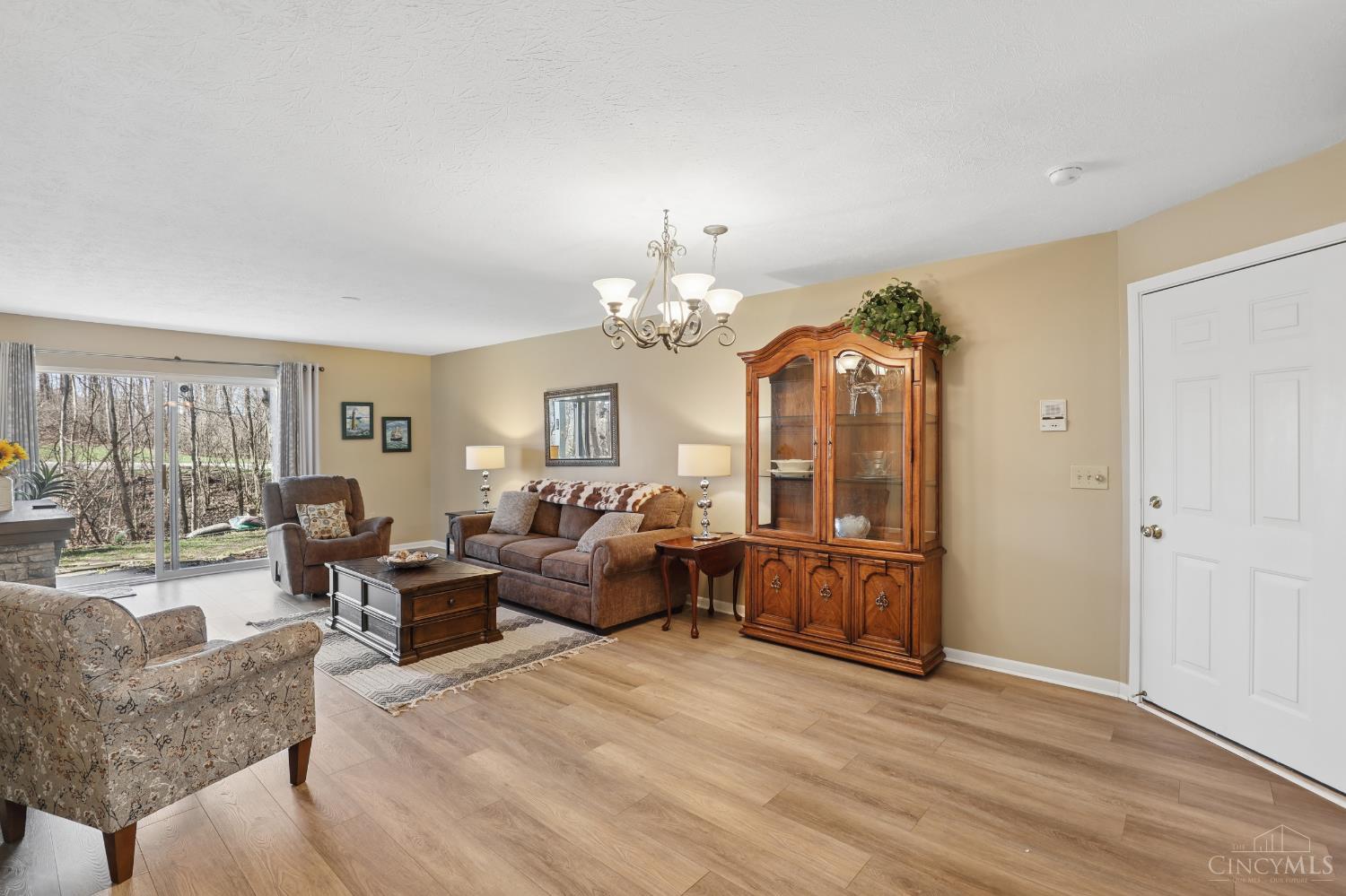 1200 Cobblestone Court 103