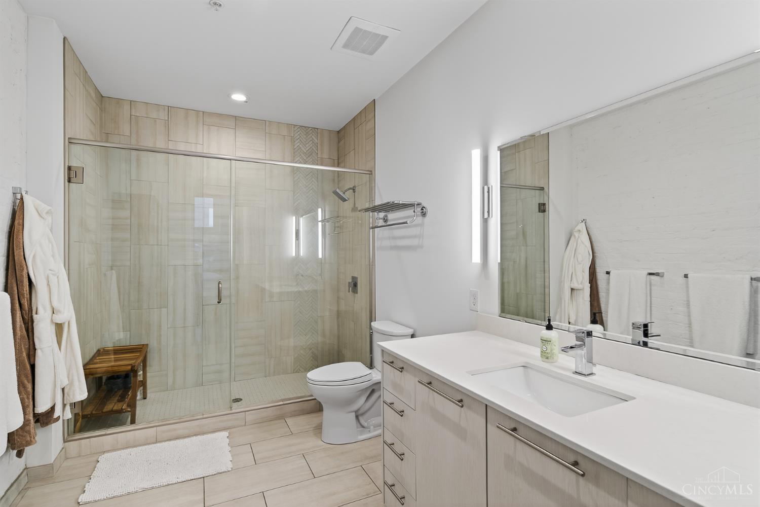 813 Broadway Street 101