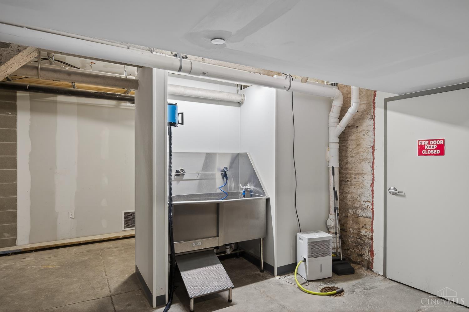 813 Broadway Street 101