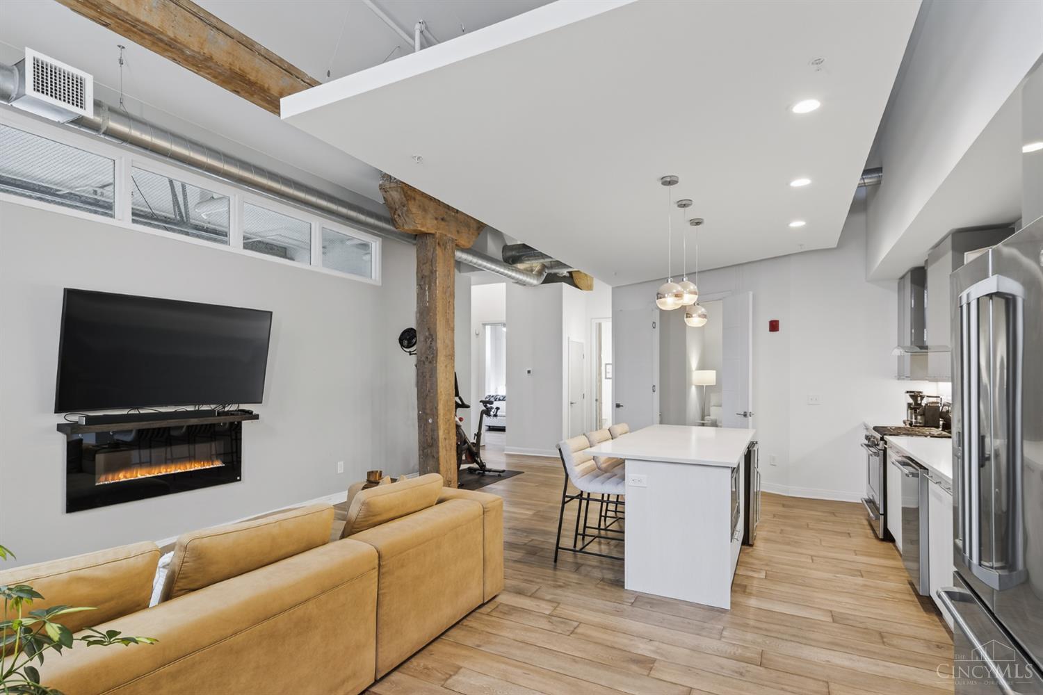 813 Broadway Street 101