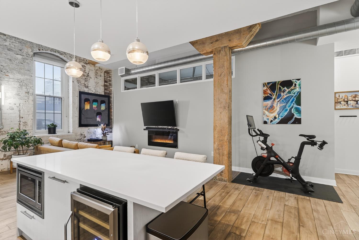 813 Broadway Street 101