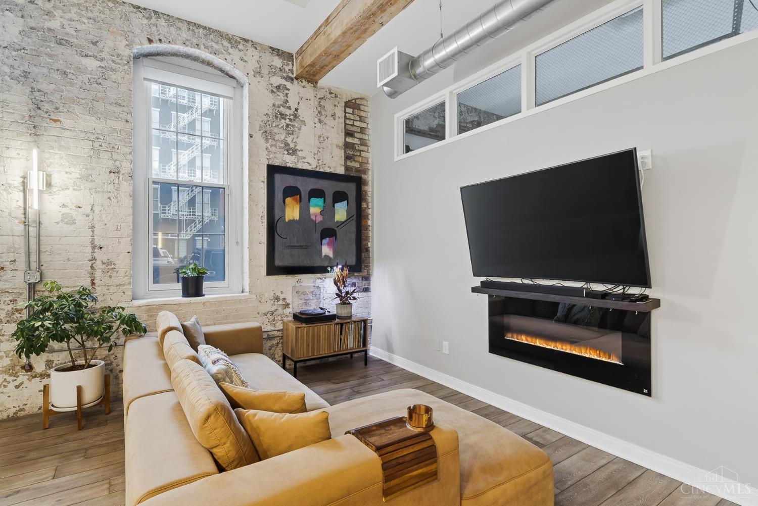 813 Broadway Street 101