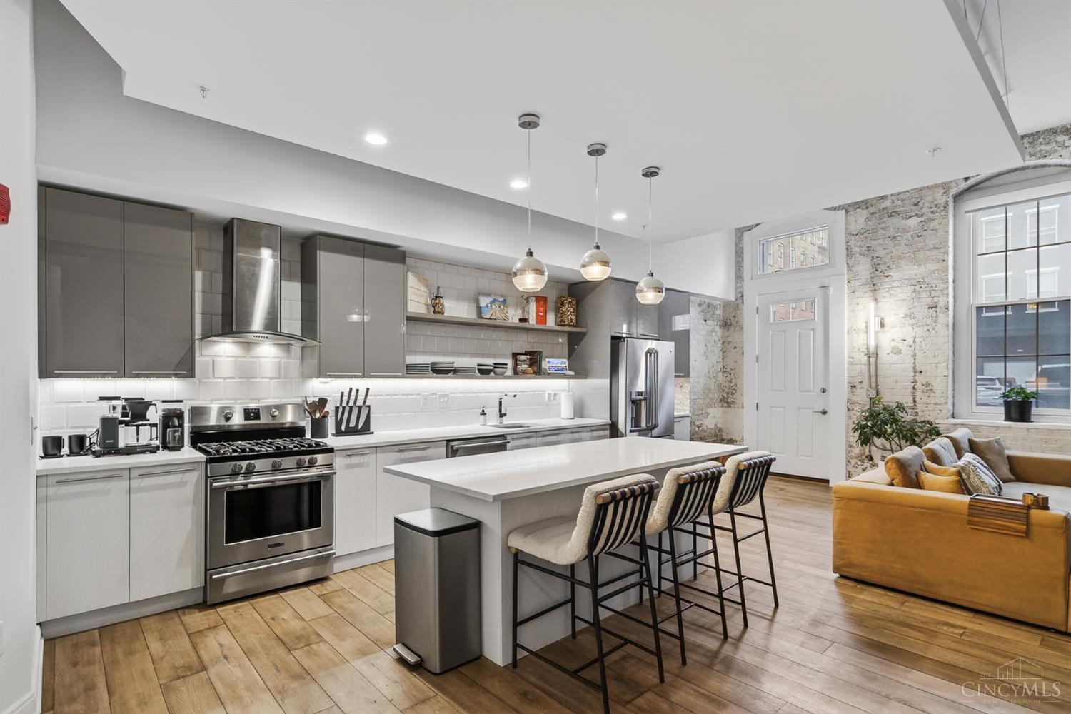 813 Broadway Street 101