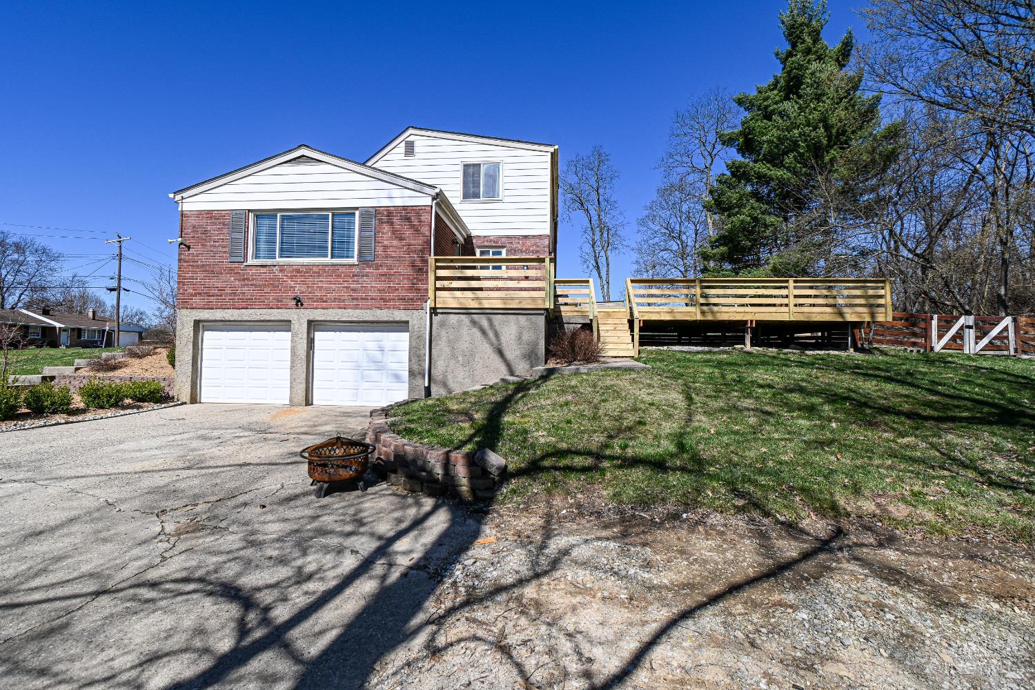 3866 Springoak Drive