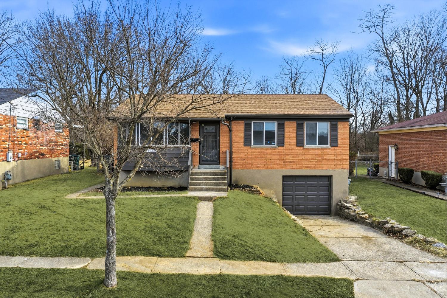 2043 E Teralta Circle