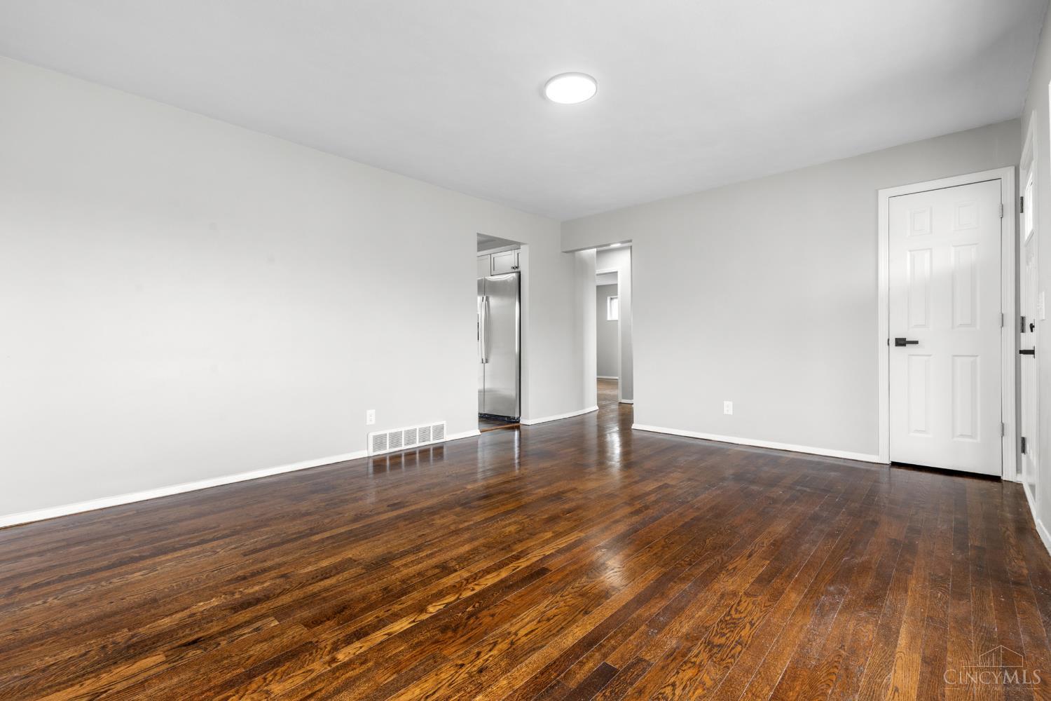 2043 E Teralta Circle
