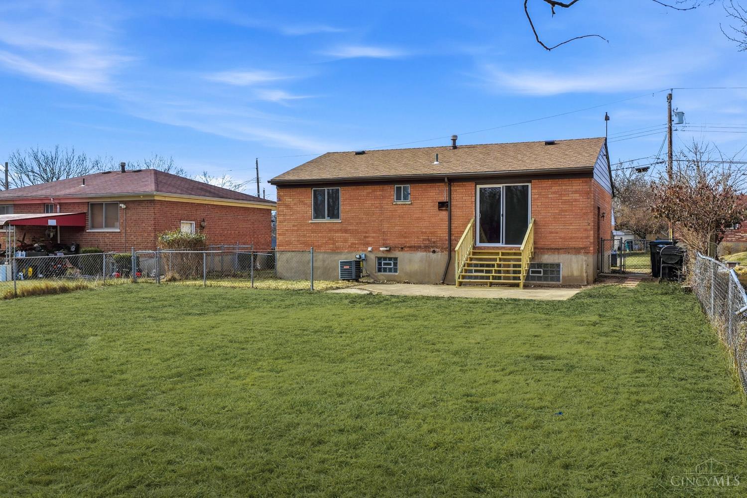 2043 E Teralta Circle