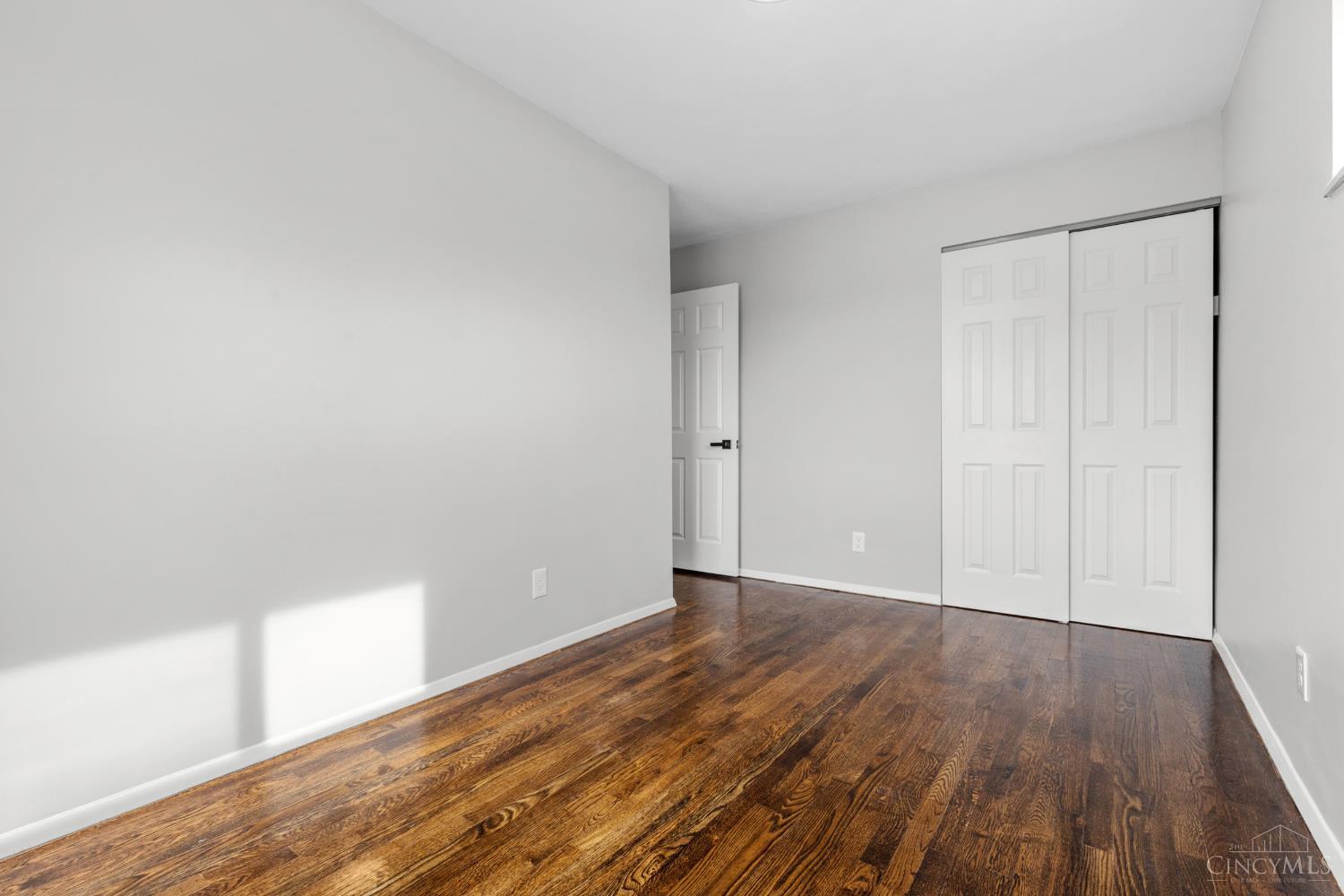 2043 E Teralta Circle