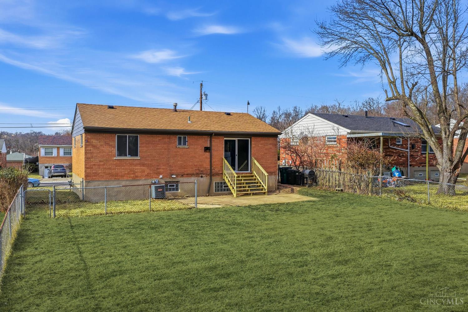 2043 E Teralta Circle