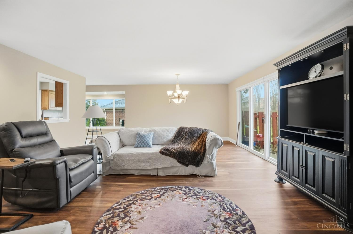 11143 Jardin Place