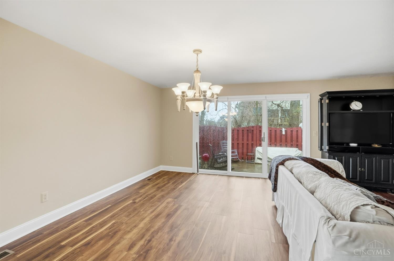 11143 Jardin Place