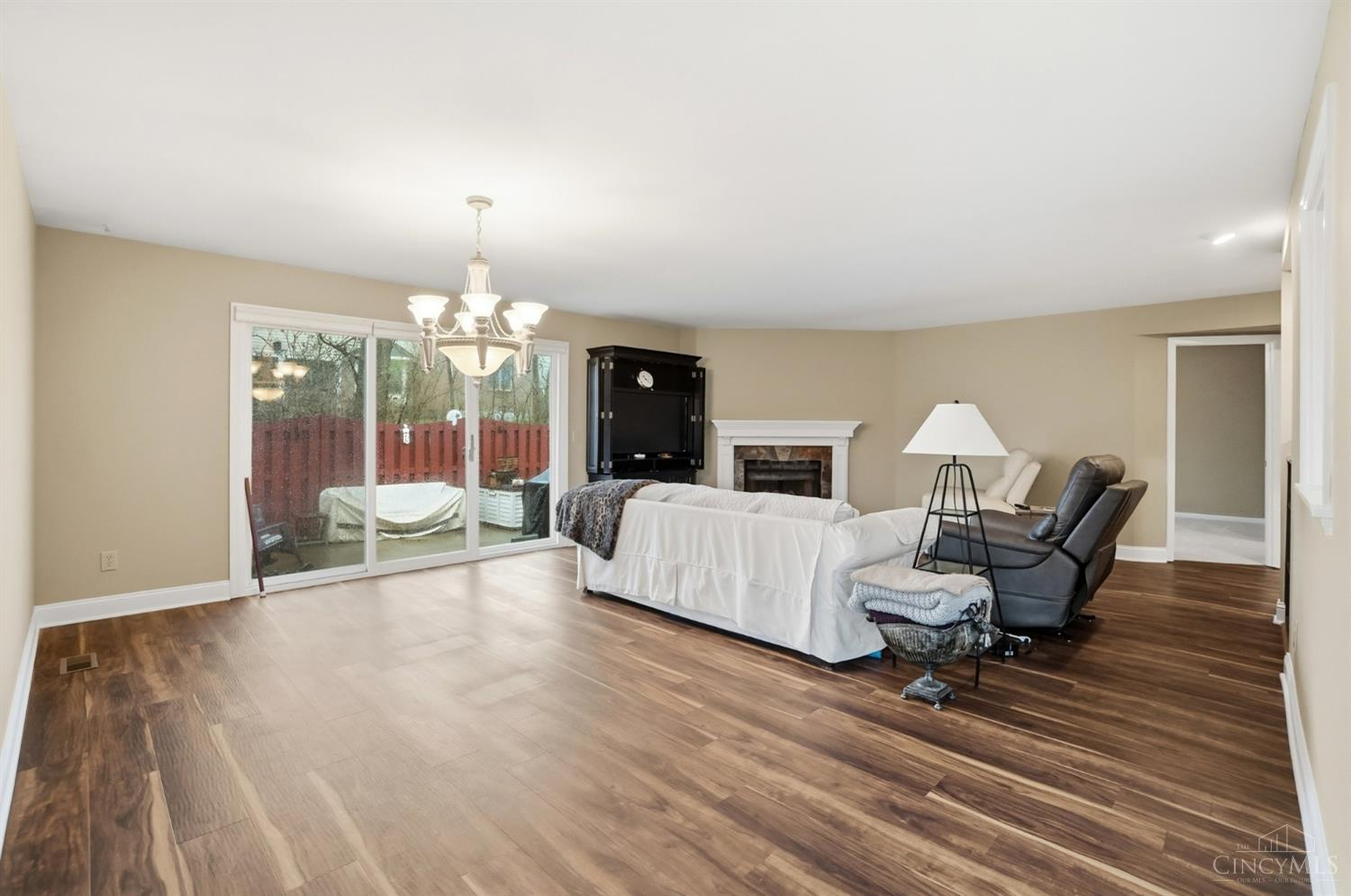 11143 Jardin Place