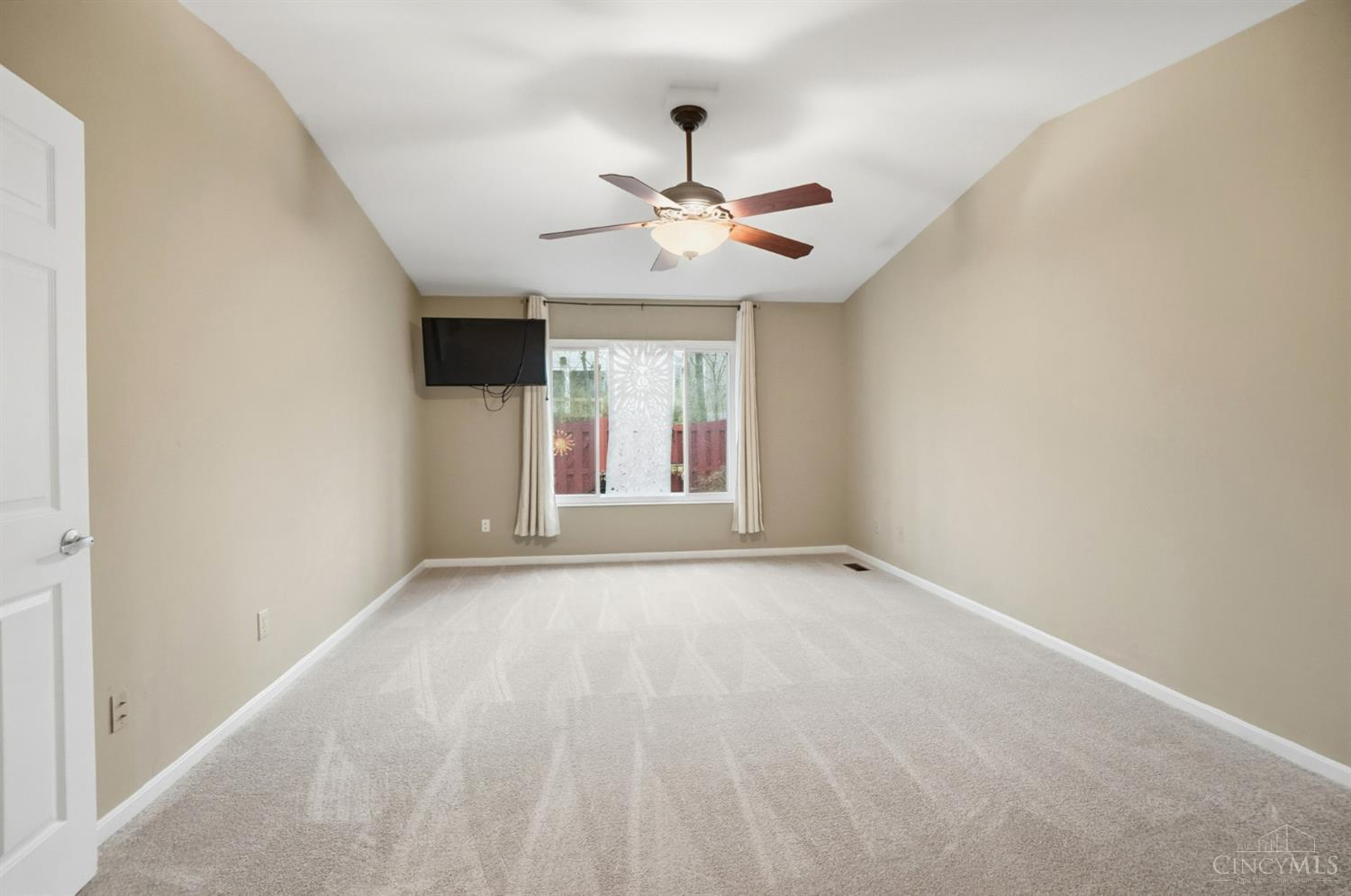 11143 Jardin Place