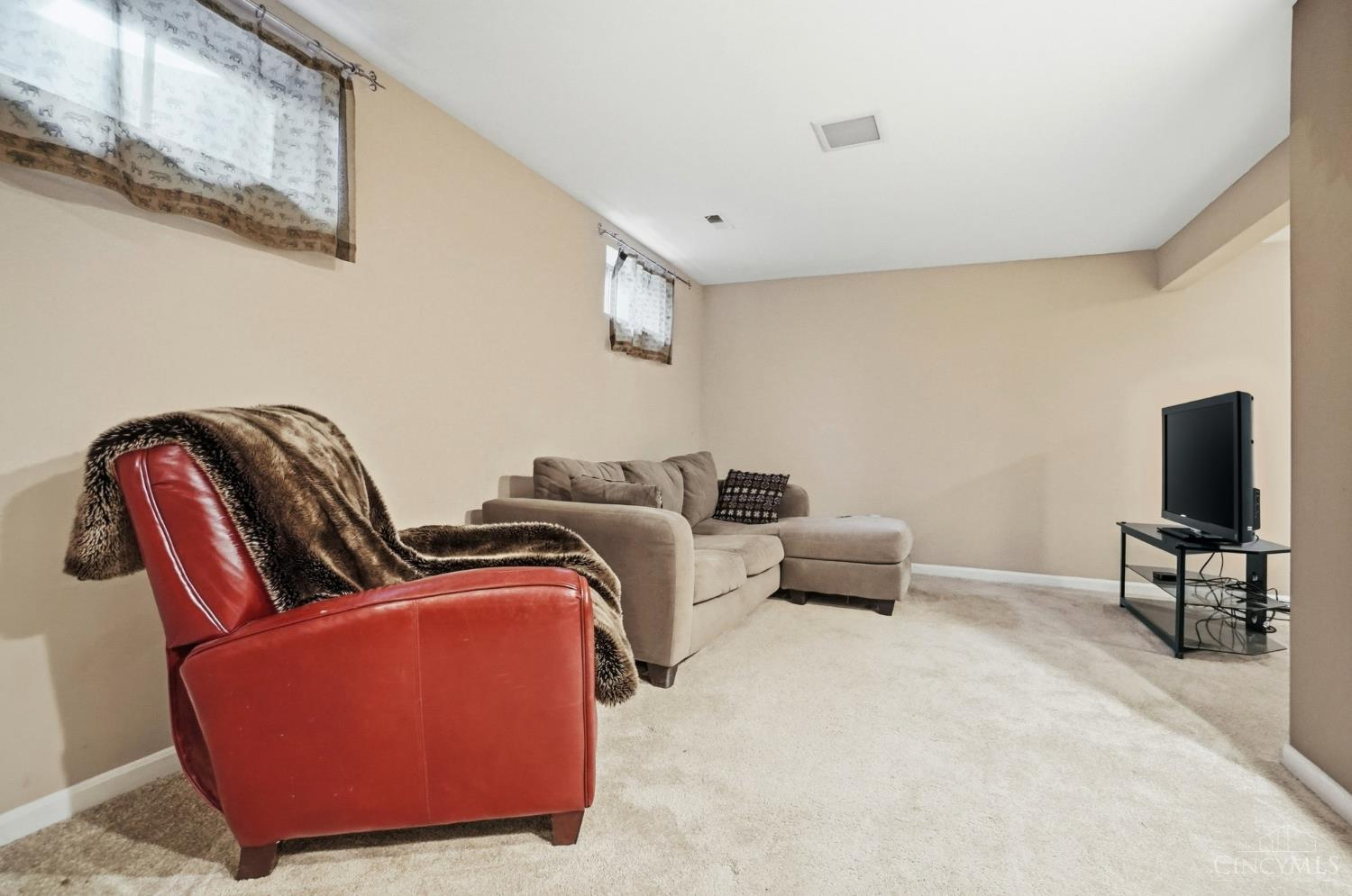 11143 Jardin Place