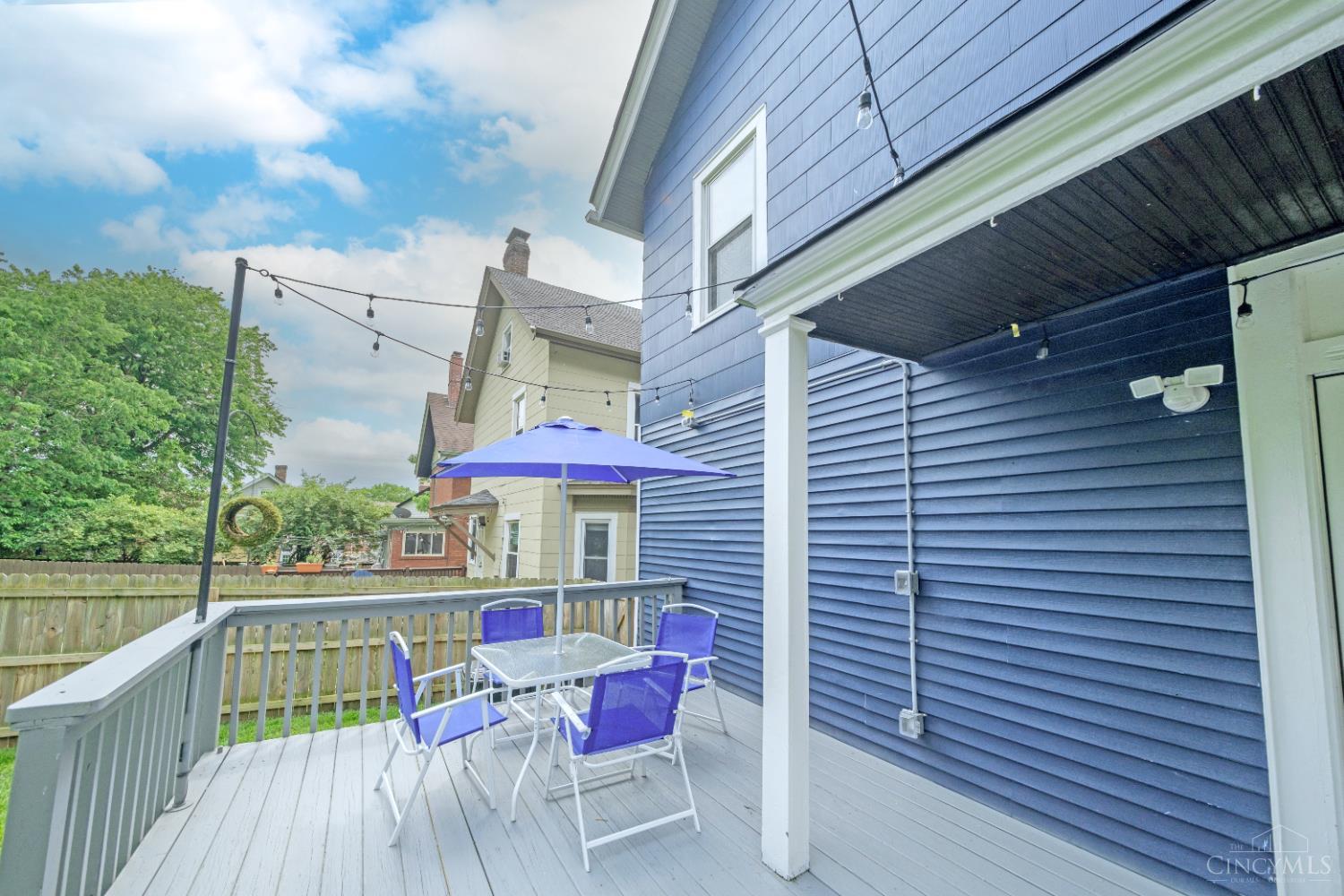 5042 Wesley Avenue