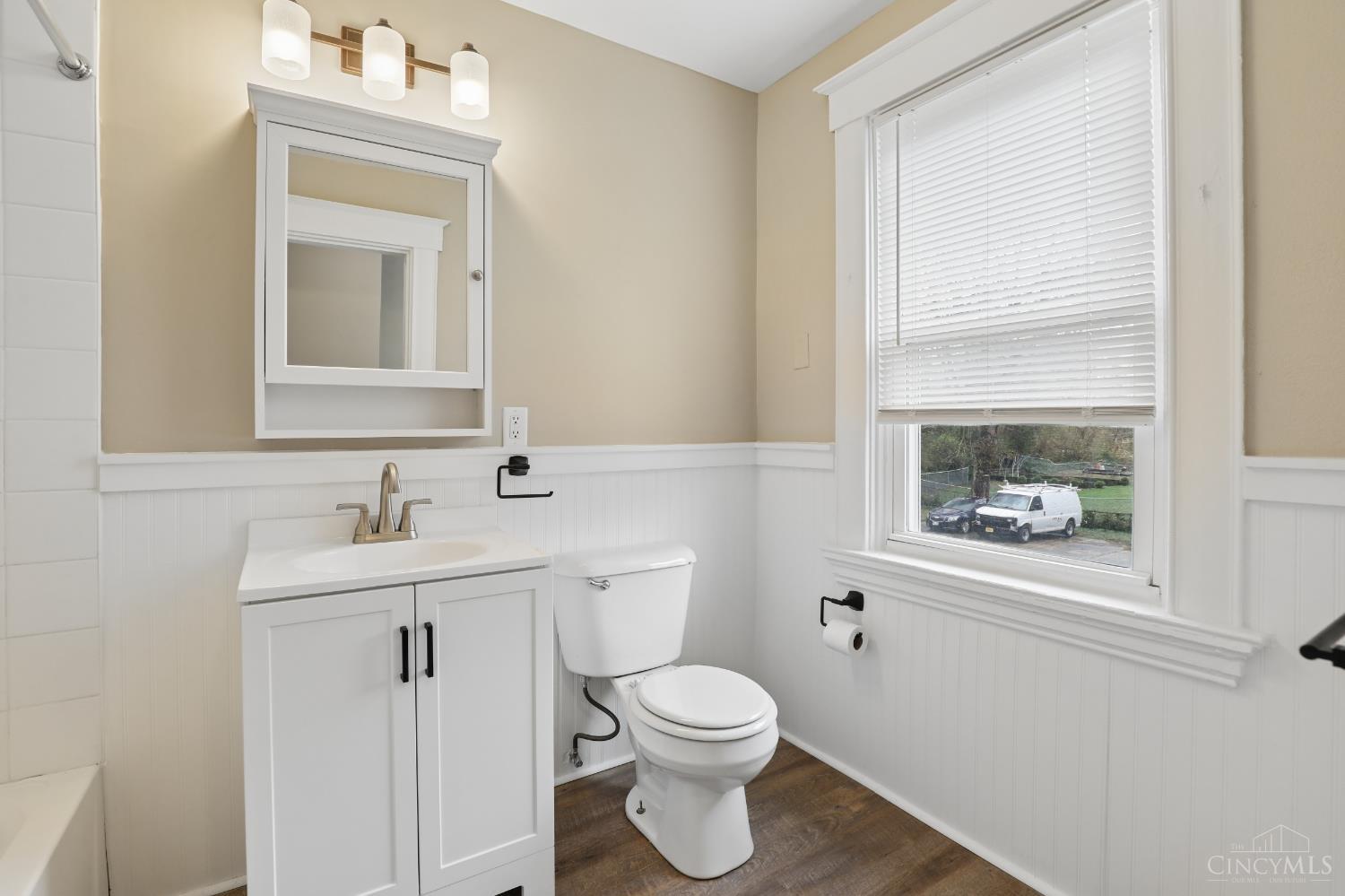 607 Hawthorne Avenue