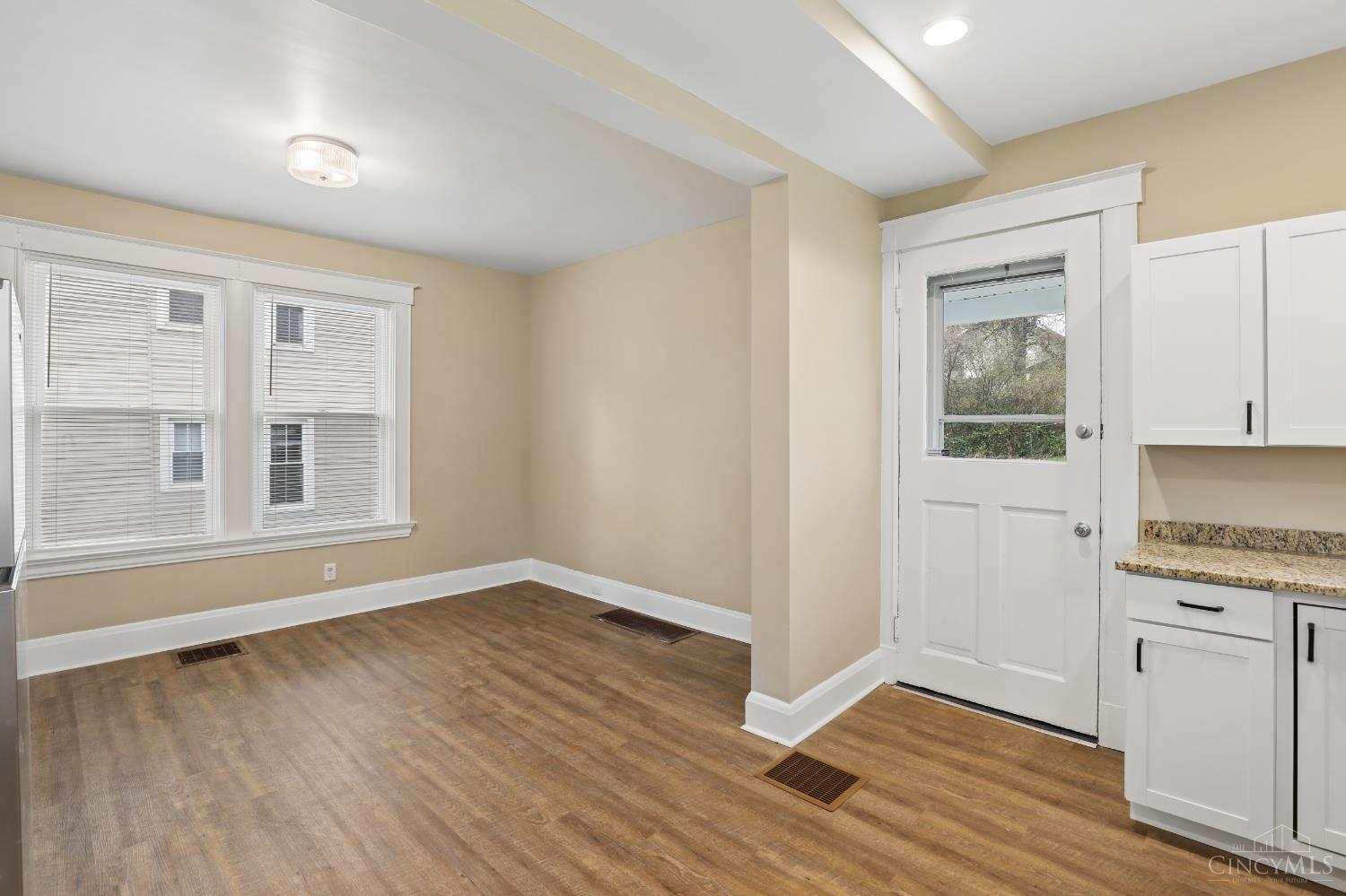 607 Hawthorne Avenue