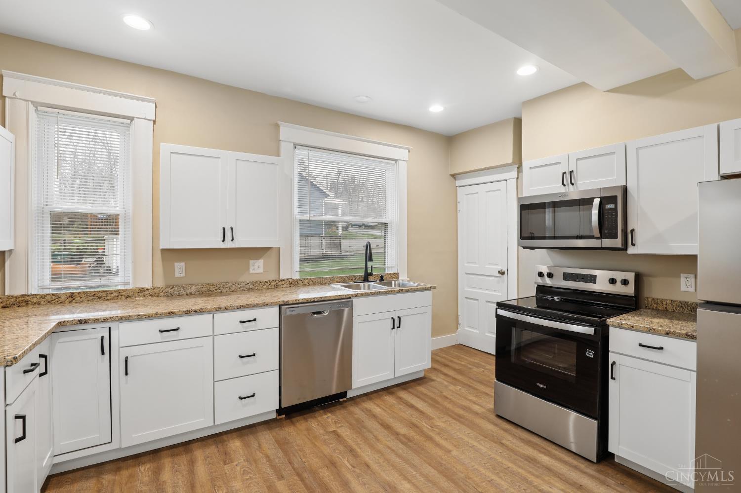 607 Hawthorne Avenue