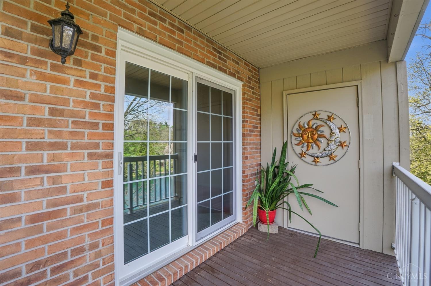 3675 W Galbraith Road 16