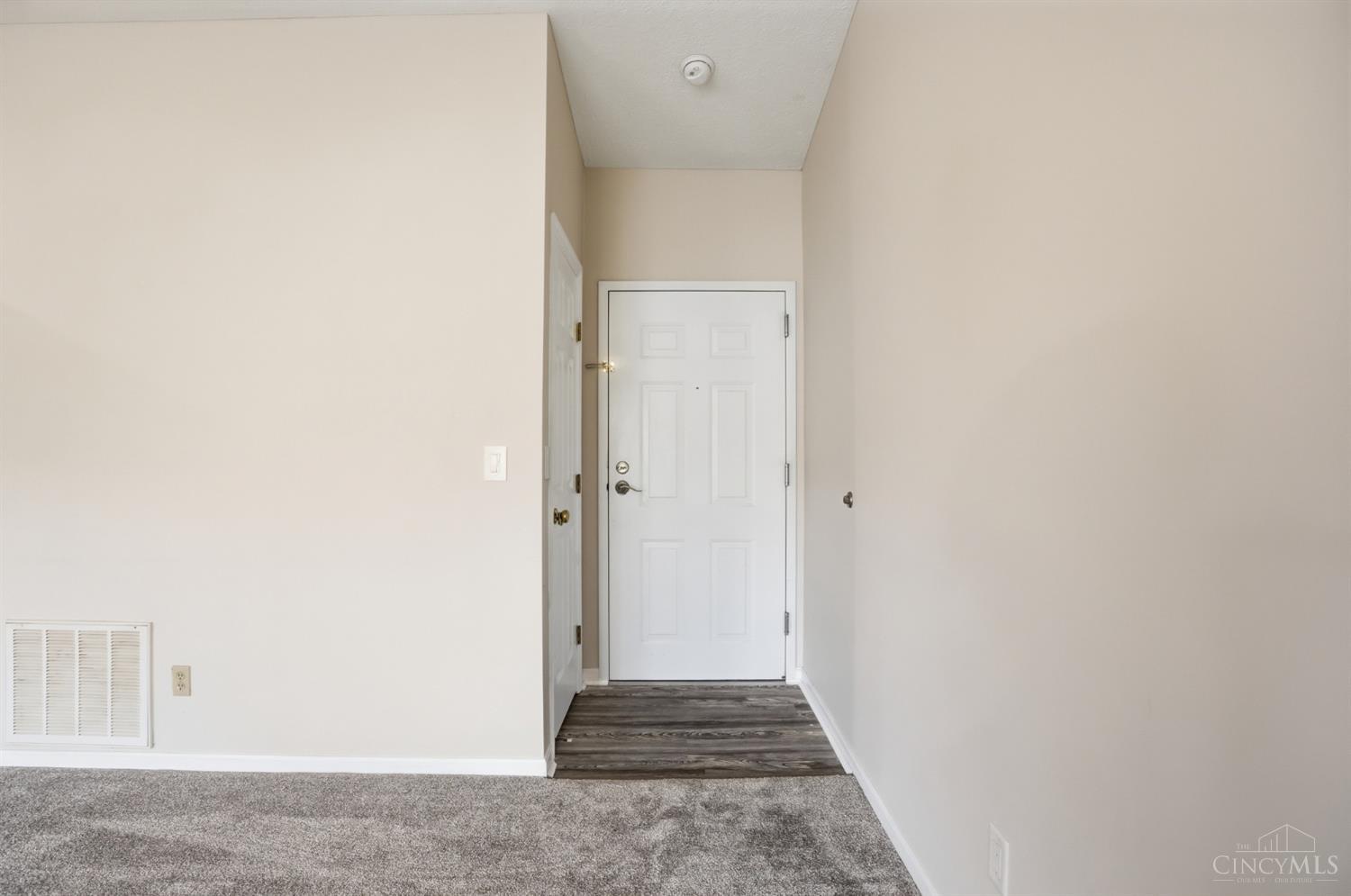 3675 W Galbraith Road 16
