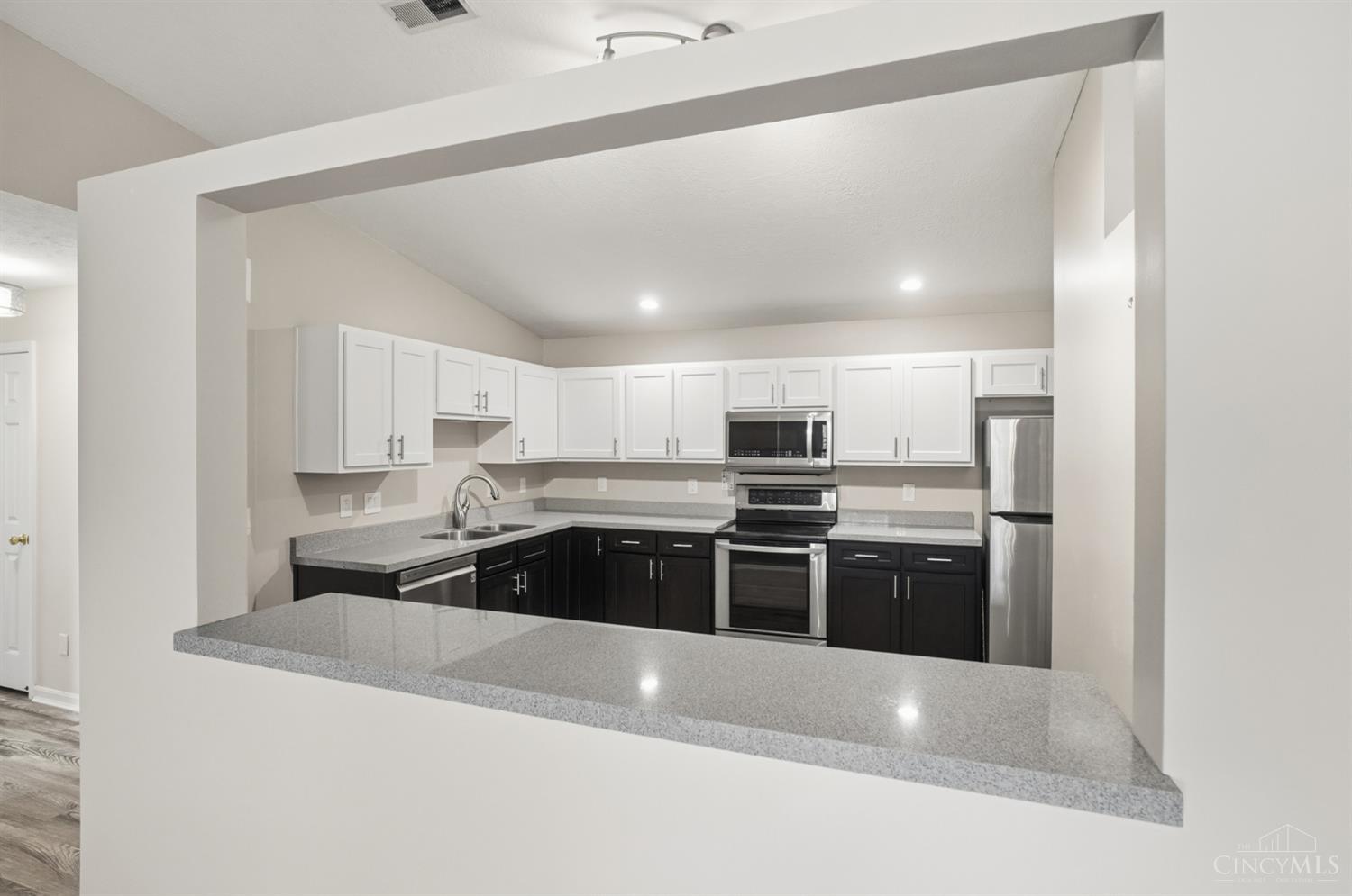 3675 W Galbraith Road 16